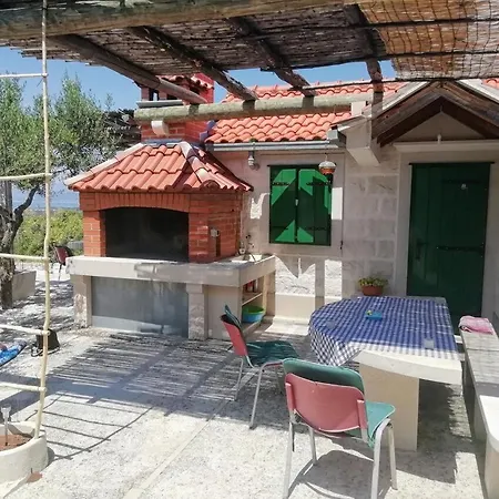 Secluded House With A Parking Space Praznica, Brac - 18347 Pražnice